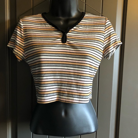 SHEIN Tops - Shein Striped Ribbed Stretchy Crop Top Henley Tee